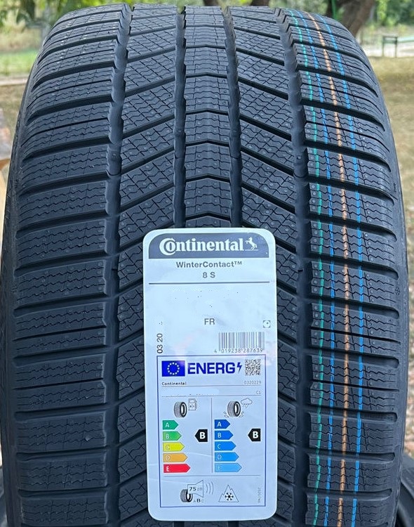 Автомобильные шины Continental WinterContact 8S 255/40R21 102V XL
