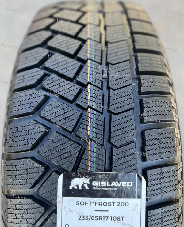 Автомобильные шины Gislaved Soft*frost 200 Suv 235/65 R17 108T