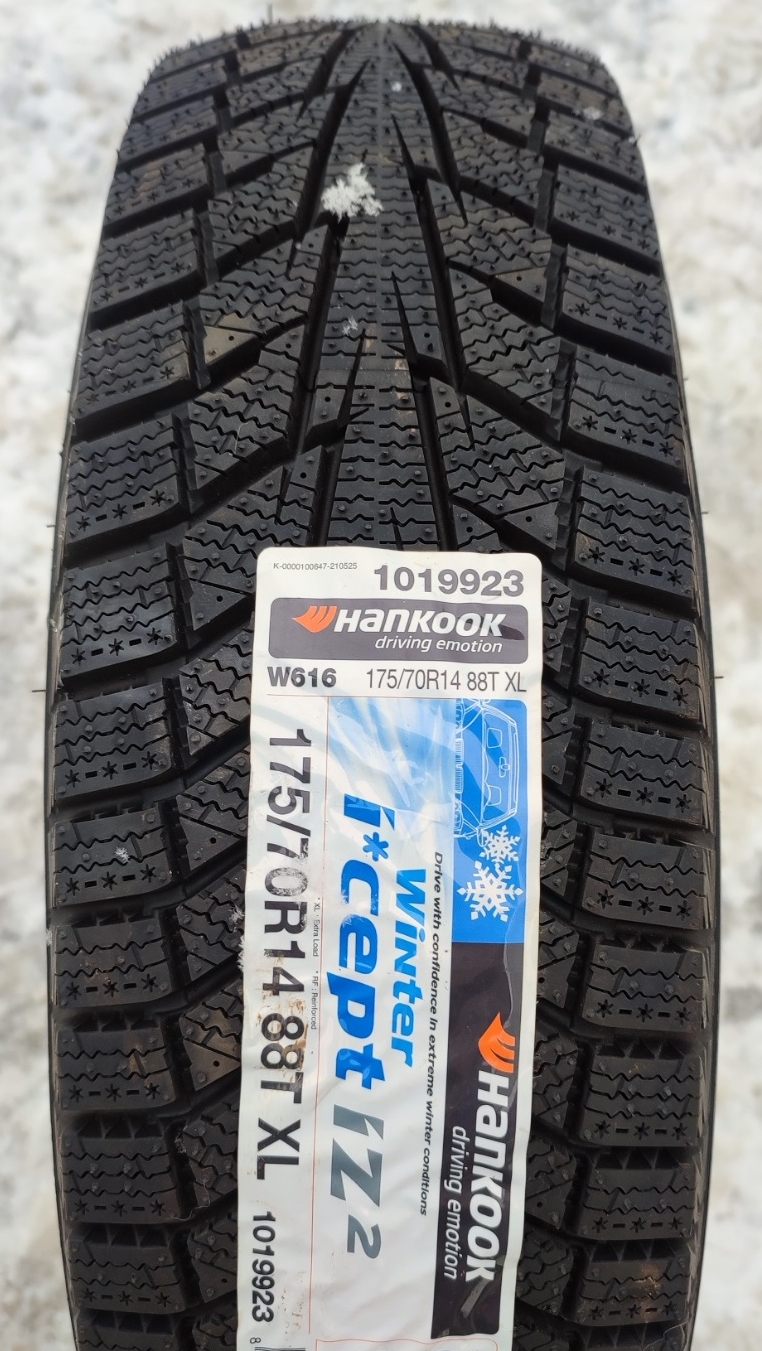 Автомобильные шины Hankook Winter I*cept Iz2 W616 175/70 R14 88T
