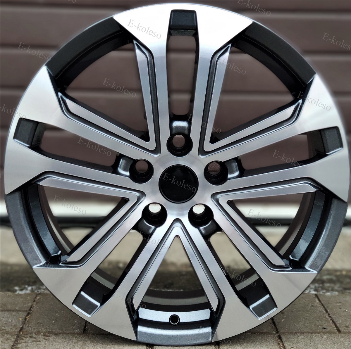 Литые диски Carwel Куж-ag 1803 (Geely Coolray) 7.0J/18 5x114,3 ET50.0 D54.1