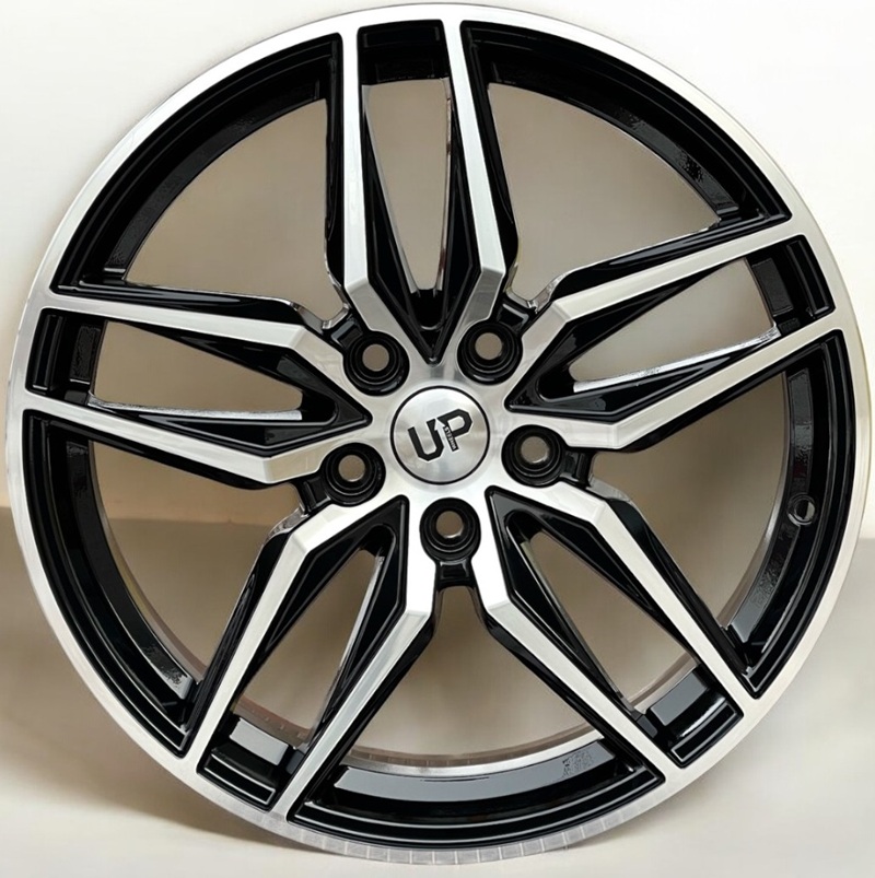 Стальные диски Wheels UP Up112 New Diamond 7.0J/18 5x114.3 ET45.0 D67.1