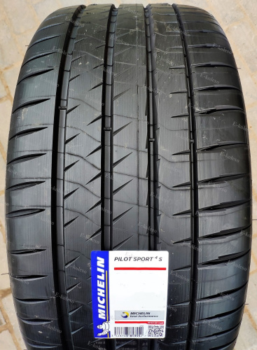 Автомобильные шины
 
Michelin
 
Pilot Sport 4S
 
265/30 R20 94Y