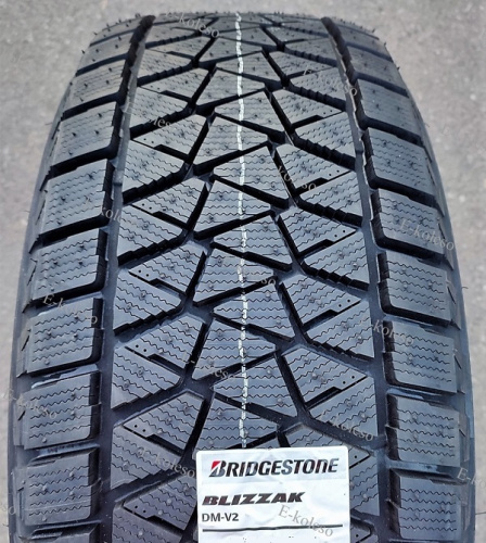 Автомобильные шины Bridgestone Blizzak DM-V2 275/40R20 106T