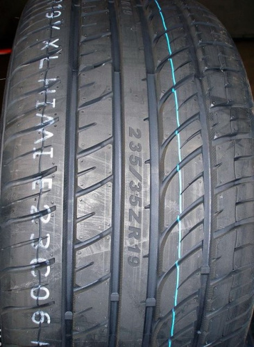 Автомобильные шины Evergreen EU72 235/45R19 99W 