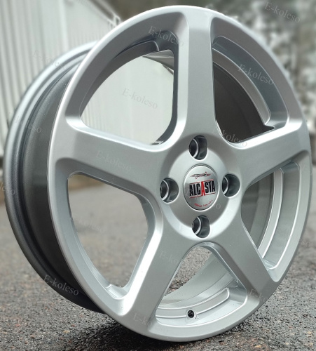 Литые диски Alcasta M62 6.0J/15 4x100 ET46.0 D60.1