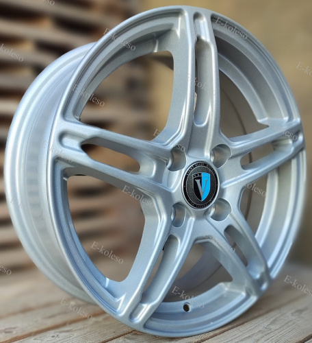 Литые диски
 
Venti
 
1818
 
7.5J/18 5x114.3 ET42.0 D67.1