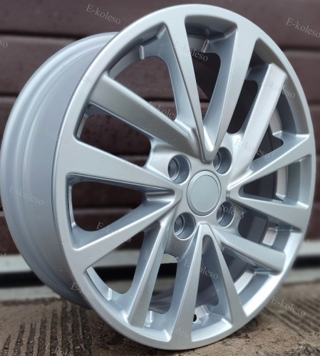 Стальные диски iFree КС899 Сильвер 6.0J/15 4x100 ET36.0 D60.1