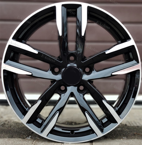 Литые диски
 
VECTOR
 
B213
 
7.0J/17 5x114.3 ET45.0 D66.1