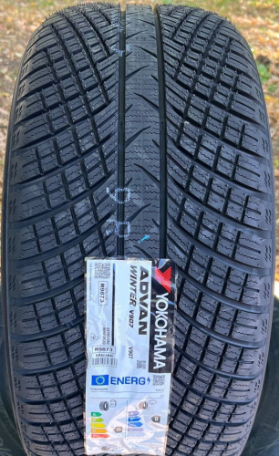 Автомобильные шины Yokohama Advan Winter V907  315/35R21 111W